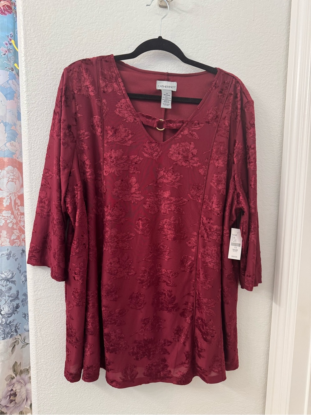 NWT Catherines Women's Burgundy Floral V-Neck Tunic top 1X 18/20W blouse velvet
